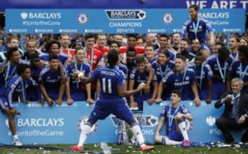 El Chelsea celebró su título de campeón de la Premier League. 