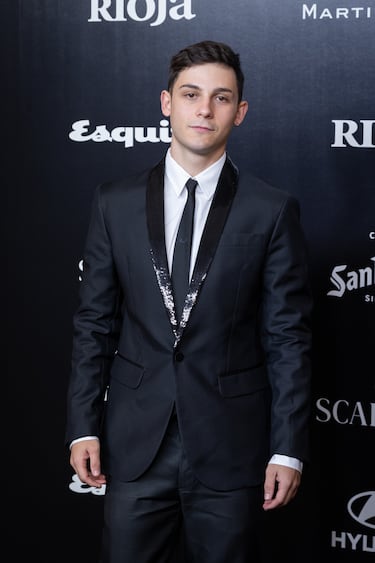 Christian Checa posa en el photocall de la gala de entrega de los Premios Hombres del Año Esquire en el Casino de Madrid.