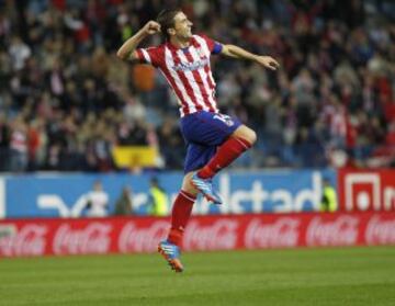Gabi celebra el 5-0.