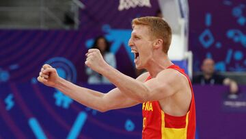 Basketball - EuroBasket Championship - Group A - Turkey v Spain - Tbilisi Arena, Tbilisi, Georgia - September 7, 2022 Spain's Alberto Diaz celebrates victory REUTERS/Irakli Gedenidze