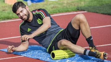 La Selecci&oacute;n Mexicana perdi&oacute; a N&eacute;stor Araujo para el Mundial 2018 por una lesi&oacute;n en la rodilla.