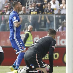 Mauricio Pinilla marcó su primer gol en clásicos