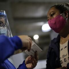 Vacunación en Colombia: quiénes se pueden vacunar y cómo saber cuándo me tocaría