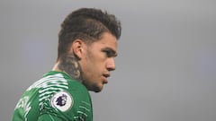 El arquero brasileño explota en contra de una cámara