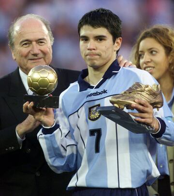 Javier Saviola picked up a clean sweep of awards when Argentina lifted the trophy on home soil in 2001. Saviola's impressive tally of 11 goals during the tournament included two hat tricks.