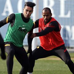 Falcao sufre fractura facial tras chocar con un compañero