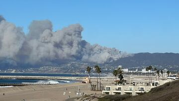Las terroríficas imágenes de los incendios forestales en Los Ángeles