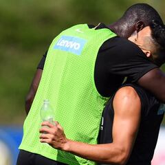 La cálida bienvenida de Lukaku a Alexis: "Nosotros lo ayudaremos"
