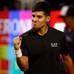 Garin remonta un duelo increíble y vuelve al triunfo en Houston