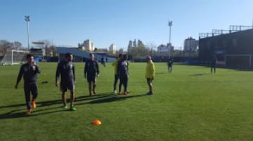 Independiente Santa Fe suma dos días de entrenamiento en Buenos Aires y se pone a punto para enfrentar a River Plate el Jueves en la Recopa Sudamericana.