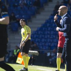 Abelardo acepta y será mañana nuevo entrenador del Espanyol