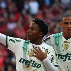 Goles de Endrick y Vitor Roque en el empate entre Paranaense y Palmeiras