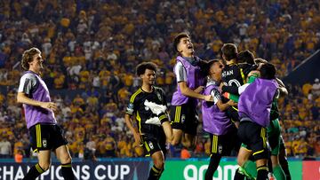 Club América and Columbus Crew booked their last-four spots in contrasting fashion against New England Revolution and Tigers on Tuesday night.