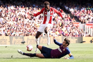 Barcelona-Athletic de Bilbao (1-1).
El Barça volvió a tropezar en un partido en el que Messi tuvo que salir del banquillo para salvar los muebles. Goles de De Marcos y Munir.