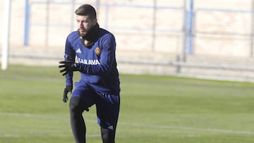 Papu, en un entrenamiento con el Zaragoza.