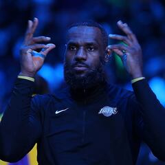 Desmienten posible salida de LeBron James de los Lakers