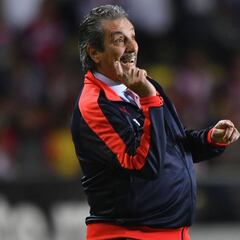 Tomás Boy advierte: “No soy nana de los jugadores”