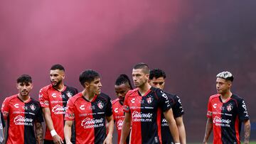 Jose Lozano, Hugo Nervo of Atlas during the 5th round match between Atlas and Pumas UNAM as part of the Liga BBVA MX, Torneo Apertura 2024 at Jalisco Stadium on August 24, 2024 in Guadalajara, Jalisco, Mexico.
