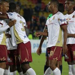 Tolima vence a Bucaramanga y es el nuevo líder de Liga Águila