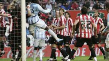 El Athletic dilapida otra oportunidad y el Málaga respira