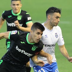 La lesión de Bustinza somete a Martí a un debate de estilo