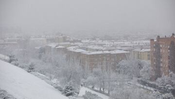 07/01/2021 Nieve en el Parque del Cerro del T&iacute;o P&iacute;o tras el paso de la borrasca Filomena, en Madrid (Espa&ntilde;a), a 7 de enero de 2021. La Comunidad de Madrid ha activado el nivel 1 del Plan de Inclemencias Invernales a partir de esta med