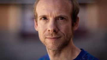 Graba un vídeo viral y todos los fans de ‘Aquí no hay quien viva’ le descubren rápidamente: “Sí, fui el becario de Mauri en la serie”