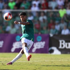 El Castellón pone sus ojos en Bolivia: el extremo Fernando Nava, en su lista