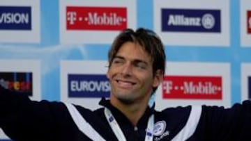 Lacourt se postula rey de los Europeos