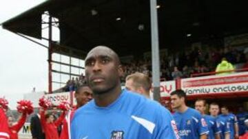 Sol Campbell está muy cerca de oficializar su regreso al Arsenal