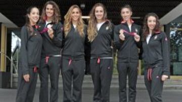 El conjunto español de rítmica llevó al CSD su medalla de bronce en el Mundial.