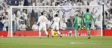 Odegaard anot¨® el 0-1.