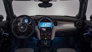 MINI Cooper 2022: aparece en México, con cambios en el diseño y más equipamiento