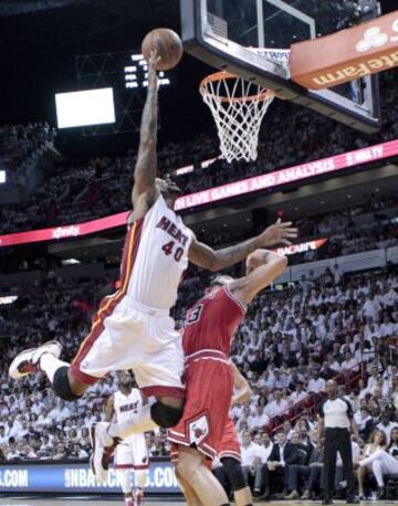 Miami 86 - Bulls 93 (0-1).Udonis Haslem de Miami.