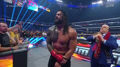 Roman Reigns después de vencer a Jey uso en SummerSlam.