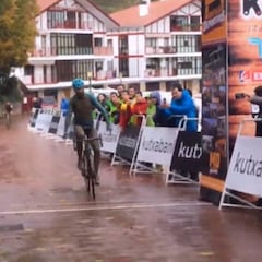 Gorka Izagirre, a lo Van der Poel: victoria en el ciclocross de Garai