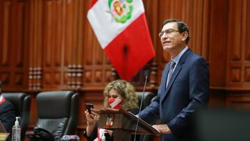 Peru&#039;s President Martin Vizcarra addresses lawmakers at Congress, as he faces a second impeachment trial over corruption allegations, in Lima, Peru November 9, 2020. Peruvian Presidency/Handout via REUTERS. NO RESALES. NO ARCHIVES. ATTENTION EDITORS - THIS IMAGE HAS BEEN SUPPLIED BY A THIRD PARTY.