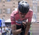 Rigoberto Urán inicia la defensa de su maglia rosa en Oropa