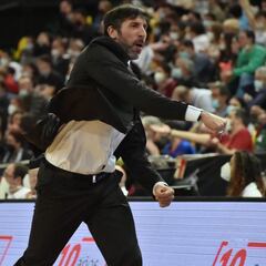 ¿Mumbrú por Laso en el Madrid? "Ni se me pasa por la cabeza"