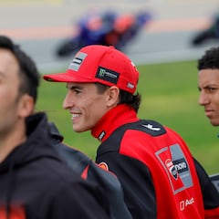 “Márquez iría rápido con una Aprilia”