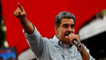 US law enforcement flies off with Venezuelan leader Maduro's jet