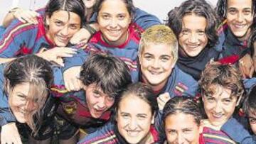 <b>UNA PIÑA. </b>Las jugadoras de Nacho Quereda son un equipo compacto dentro y fuera del terreno de juego.