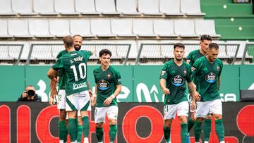 El Racing de Ferrol, sin brillo pero con solvencia