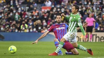 Guardado, con Busquets. 