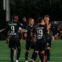 Santos Borré anota en amistoso de Eintracht Frankfurt en Abu Dabi