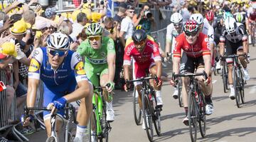 Marcel Kittel, Arnaud Démare y André Greipel al finalizar la etapa.