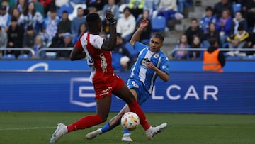 Yeremay, en una jugada ante el Algeciras.