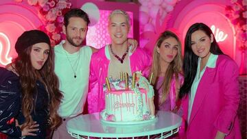 Christian Chávez celebra su cumpleaños junto a los RBD con fiesta de Barbie | FOTOS