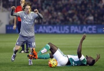 Luka Modric y N'Diaye.