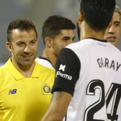 El Valencia Al-Nassr se acortó media hora por una tormenta de arena y se paró para rezar